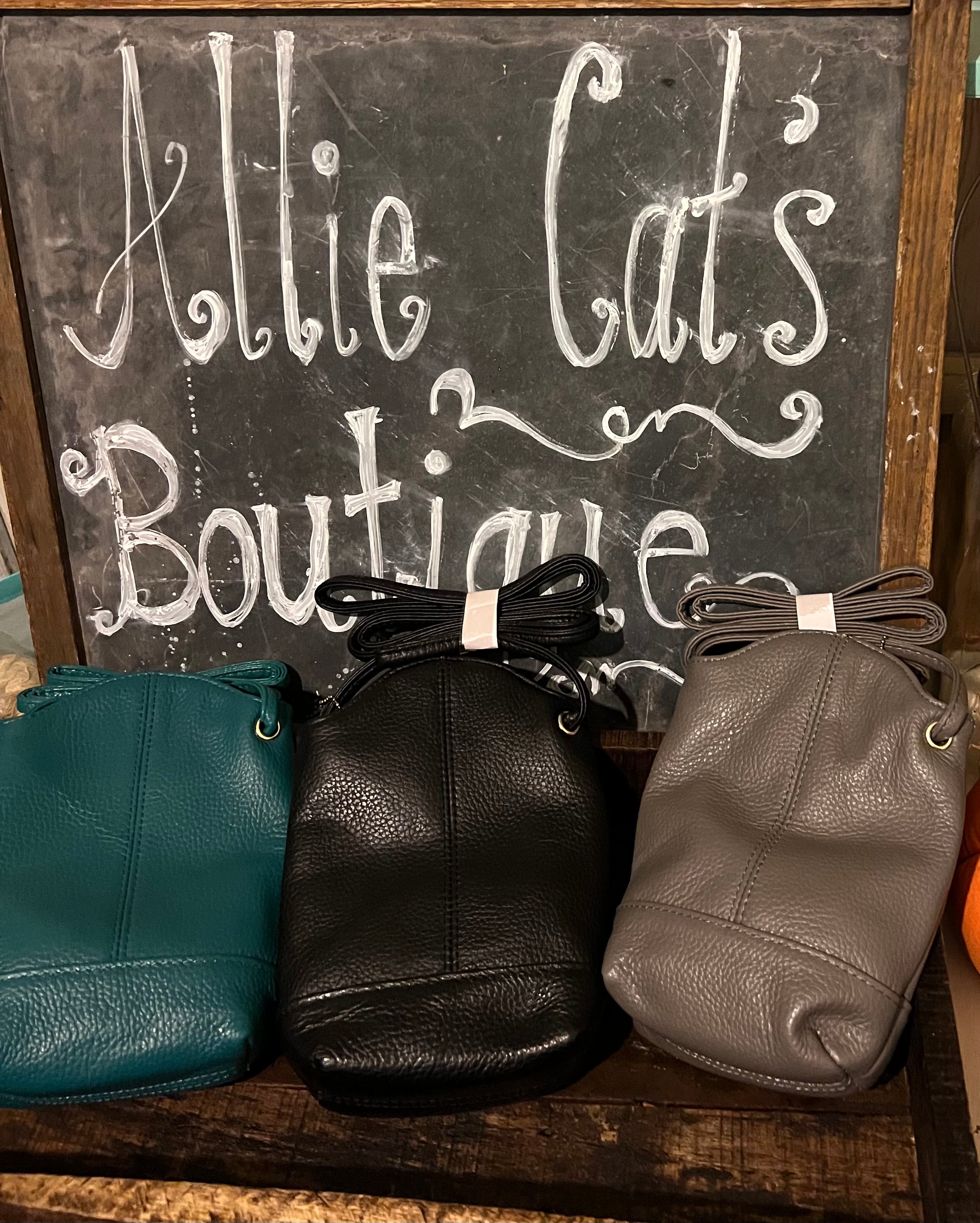 Trapezoidal cow leather handbag - Shop cowa-boutique Handbags